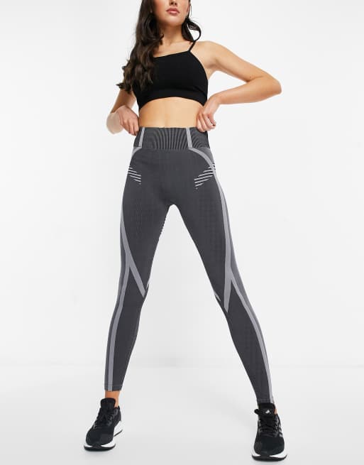 SCULPT & CONTOUR LEGGINGS