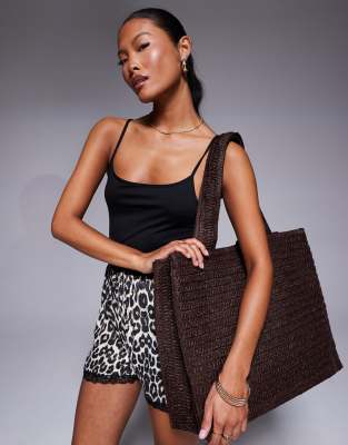 South Beach shoulder straw beach tote bag in chocolate brown