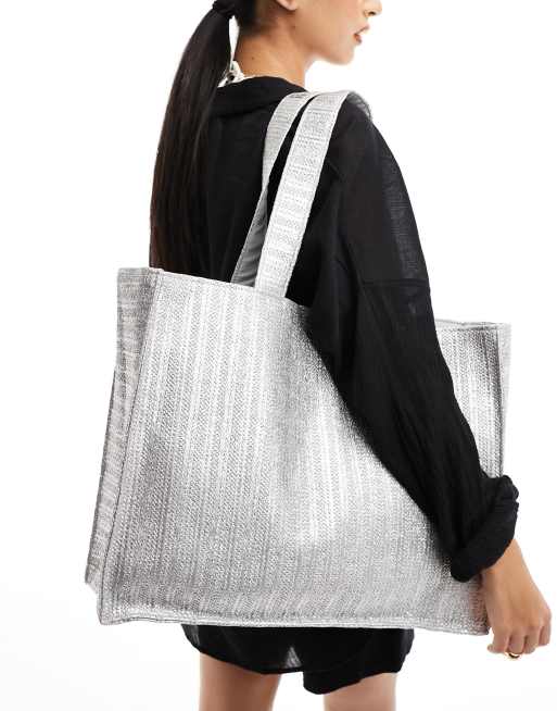 South Beach – Srebrna metaliczna torba typu tote na ramię z plecionego materiału 