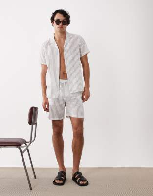 Strand-Shorts aus Leinenmix in Weiß gestreift Weiß XL