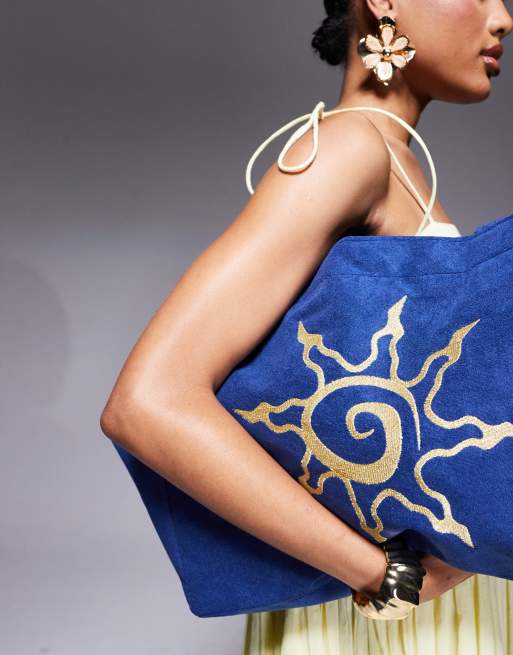 South Beach sun motif towelling tote bag in dark navy blue, 2 of 4