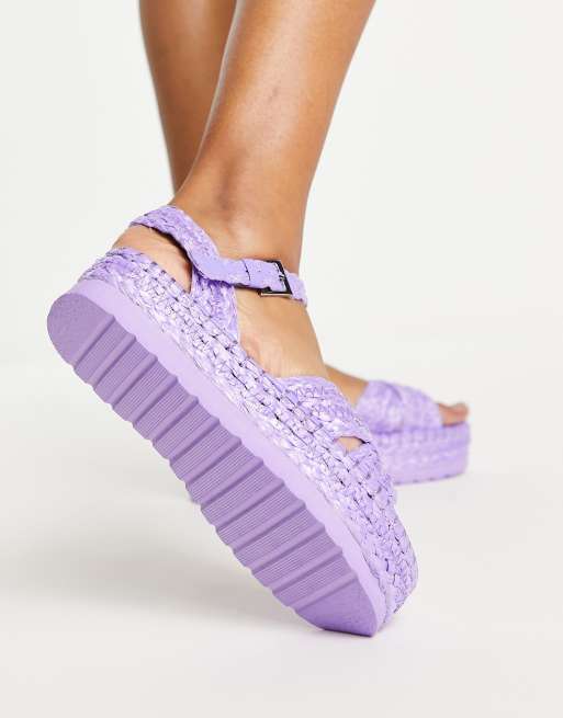 South Beach – Syrénlila flatform-sandaler med korsade band av raffia, 2 av 4