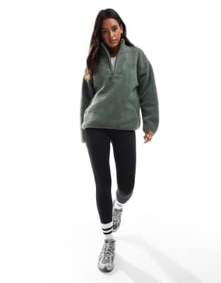 South Beach - Teddyfell-Sweatshirt in Khaki mit kurzem Reißverschluss-Grün