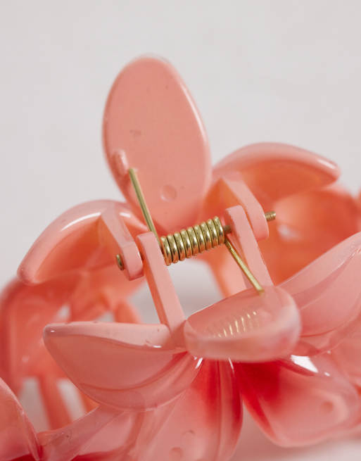 South Beach triple flower hair claw clip in pink, 3 of 3