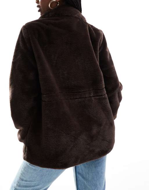 South Beach - Veste en fausse fourrure avec liens à la taille - Cacao, 4 de 4
