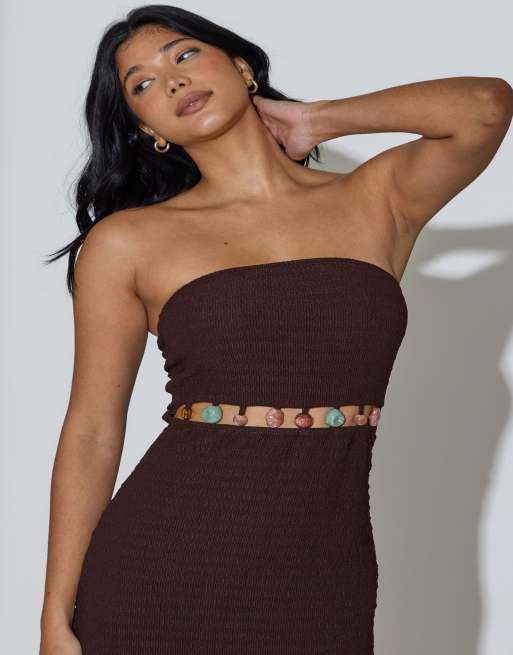 South Beach - Vestito lungo a fascia marrone stropicciato con perline in vita, 2 di 5