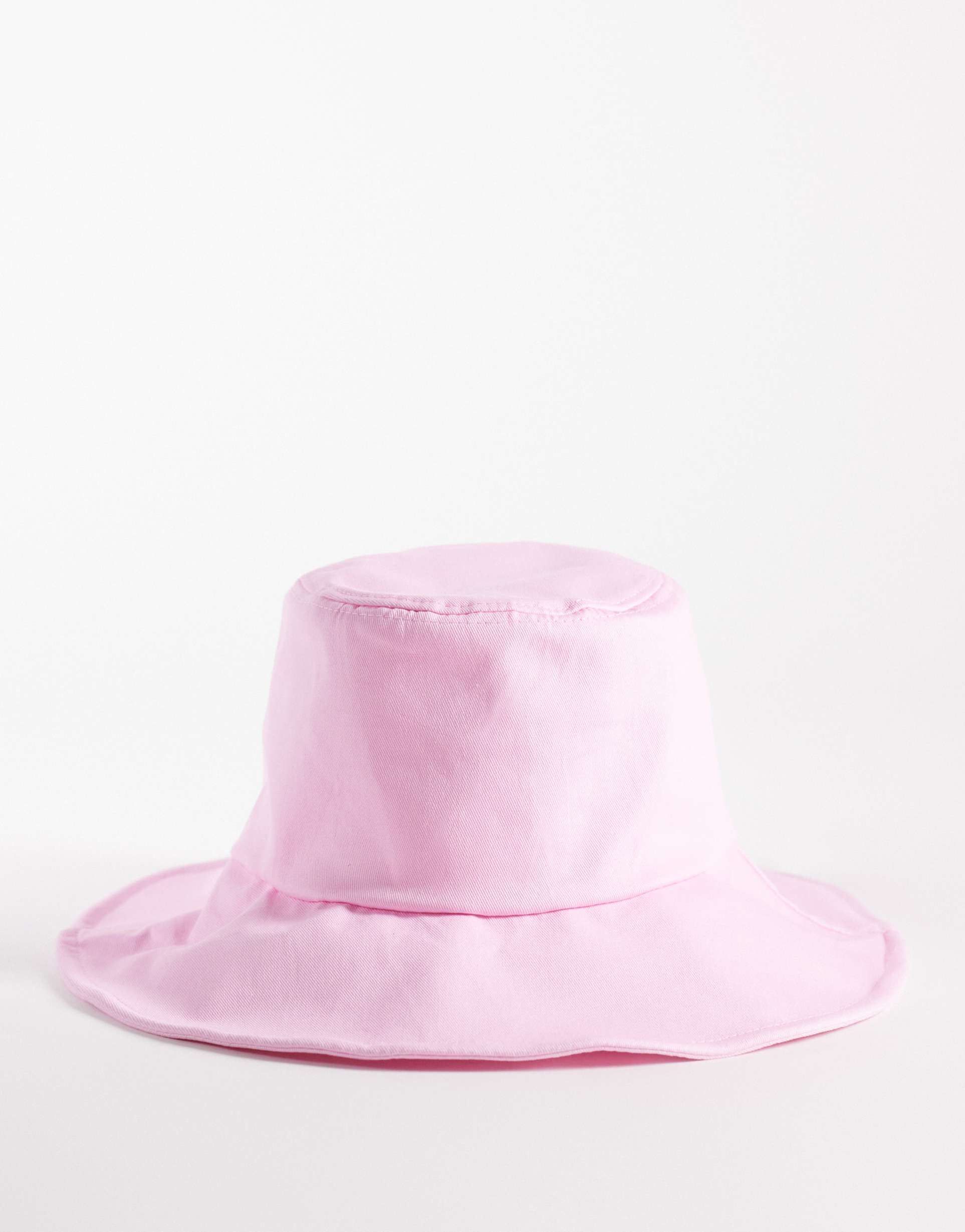 south beach wide brim canvas bucket hat in pale pink