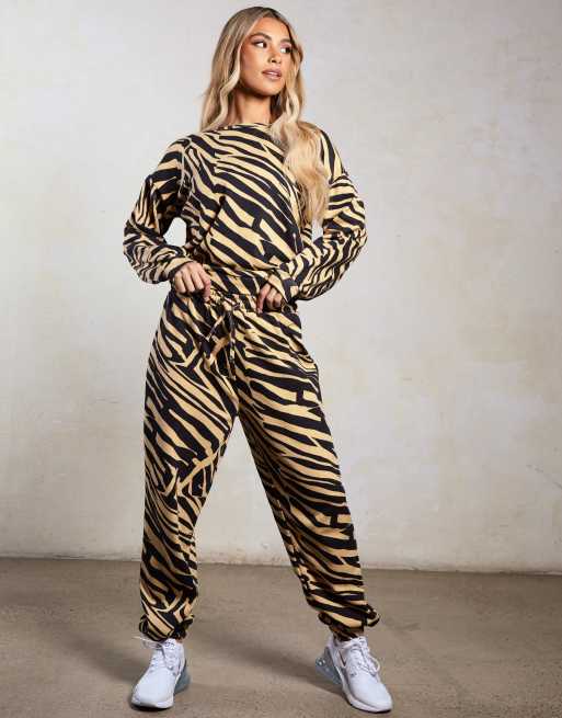 South Beach x Joanna Chimonides - Oversized joggingbroek met zebraprint 