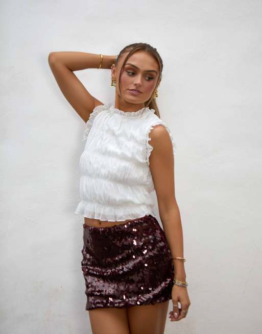 South Beach x Misha Grimes - Crop top bianco arricciato con volant, 2 di 4