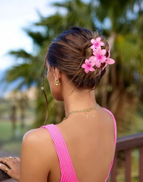 South Beach x Misha Grimes triple flower hair claw clip in pink - view 1