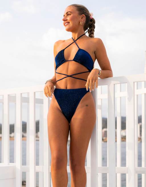 South Beach X Miss Molly – Bandeau-Bikinioberteil in Metallic-Mitternachtsblau mit Wickelriemchen , 4 von 4