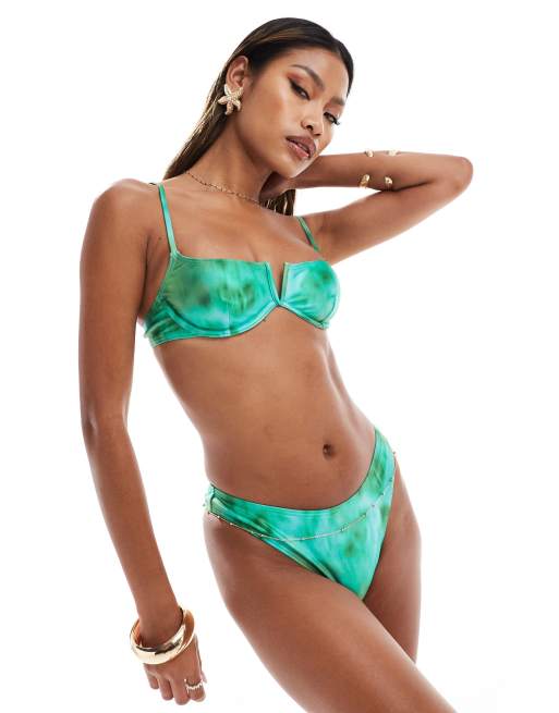 South Beach – Zielony lśniący dół od bikini z głębokimi wcięciami w abstrakcyjny wzór