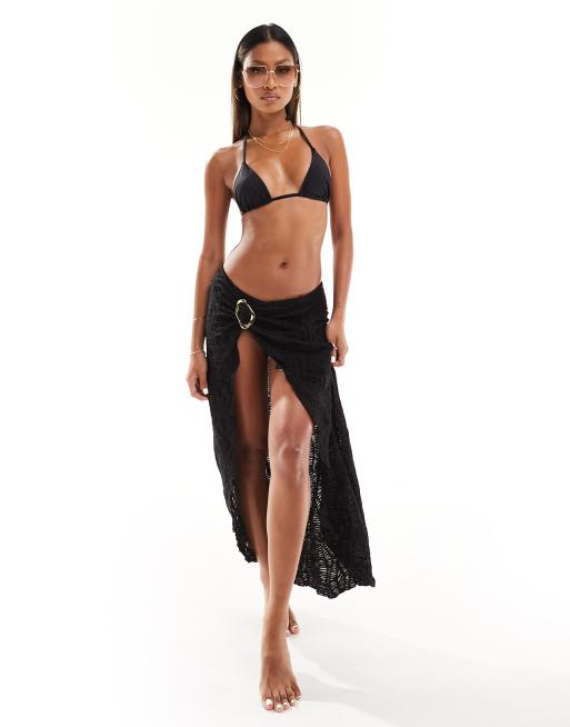 Southbeach – Czarny fakturowany plażowy sarong midi ze złotą ozdobą