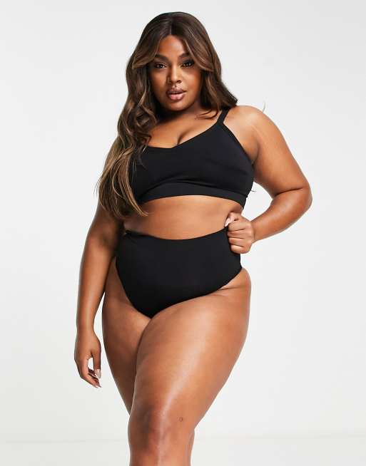Spanx Curve - Seamless Shaping - String in zwart