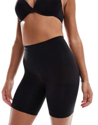 Spanx - Everyday - Nahtlose Shaping-Shorts in Schwarz