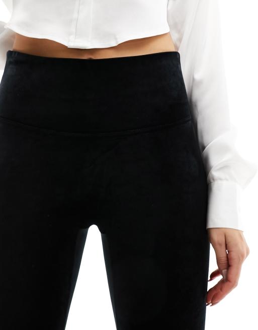 Spanx – Formende schwarze Samt-Leggings mit hohem Bund