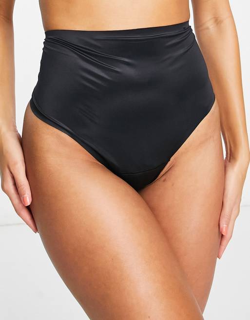 Spanx - Perizoma modellante in raso nero con dettaglio levigante per la pancia