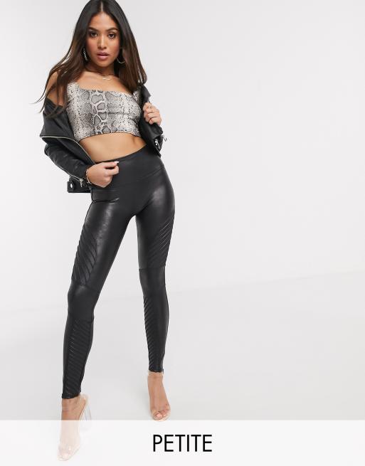 Spanx Petite Legging style motard en similicuir avec taille elastique sculptante Noir