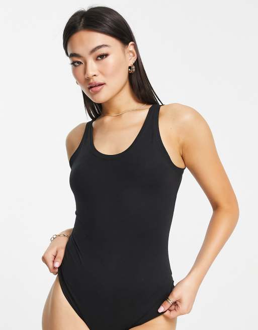 https://images.asos-media.com/products/spanx-scoop-neck-tank-bodysuit-in-black/201927130-1-black?$n_640w$&wid=513&fit=constrain