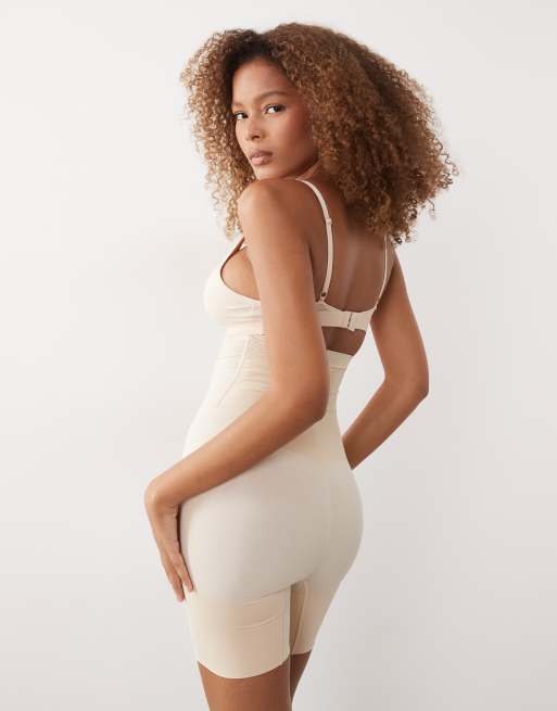 SPANX - Sculpt - Go Figure - Short met hoge taille tot halverwege de dij in kokosnoot, 4 van 4