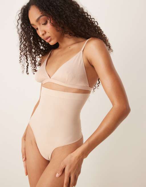 Spanx – Seamless Power – Beige stringtrosa i seamless-design med hög midja