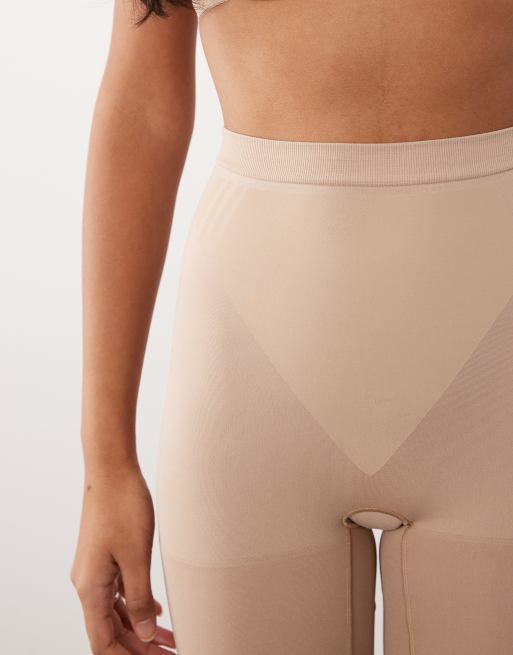 SPANX - SPANXsculpt GoFigure - Short mi-long sculptant - Beige chai, 2 de 3