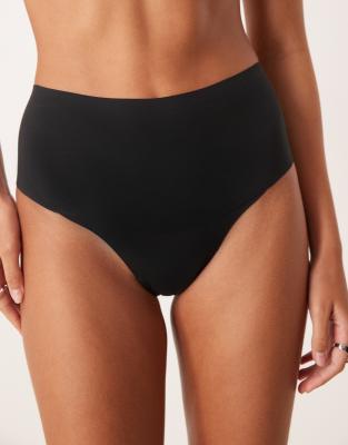 Spanx Undie-dectable Tanga Thong