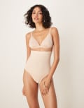 [Spanx] SPANXsculpt Seamless Power high-waisted lingerie thong in beige-Neutral L BEIGE
