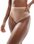 [Spanx] SPANXshape Invisible lingerie thong in cafe au lait-Neutral S BEIGE
