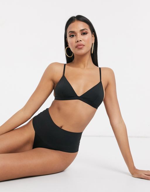 SPANXsupersmooth Undie-tectable lingerie thong in black, 4 of 4