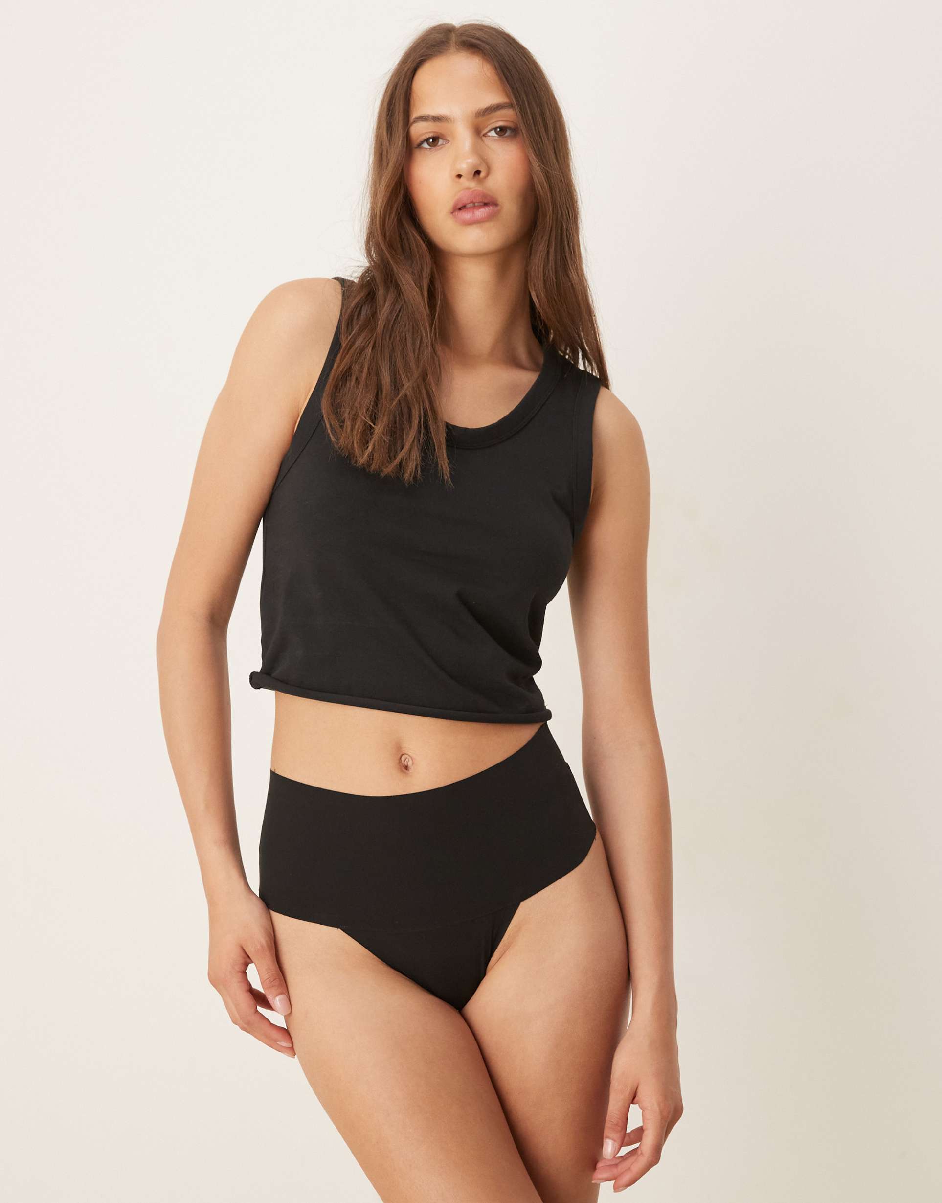 spanxsupersmooth undie-tectable thong in black