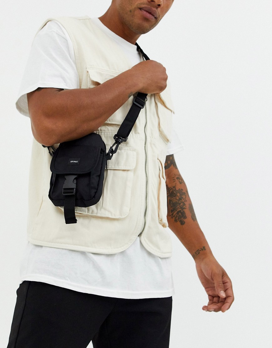 Spiral - Tech Pack - Sort taske med rem på tværs af kroppen