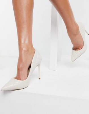   Asos Стеганые туфли-лодочки цвета слоновой кости на каблуке с острым носком Steve Madden Vala-Бежевый