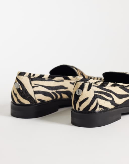 Steve Madden Adison loafer i taupe med zebraprint, 4 af 4