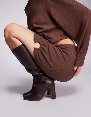 Steve Madden - Ally - Kniehohe Stiefel in Kaffeebraun mit Lederoptik-Brown