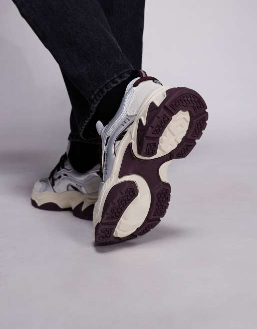 Steve Madden Animates chunky trainers in silver, 4 of 5
