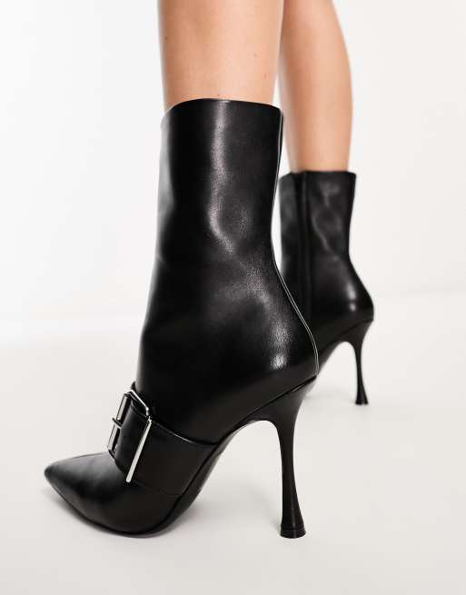 Steve Madden Banter ankle boots with buckle in black ASOS