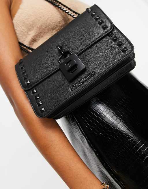 Analist Uitgebreid fout Steve Madden - Baspenn - Crossbody tas in zwart met kettinghengsel en studs  in dezelfde tint | ASOS