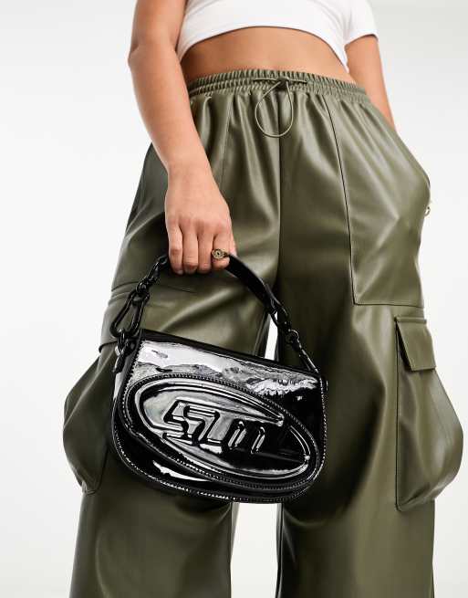Steve Madden – Bcinema – Schultertasche in Schwarz mit Logo