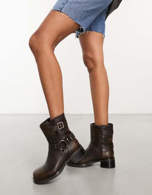 Steve Madden Brixton low ankle biker boots with hardware in brown