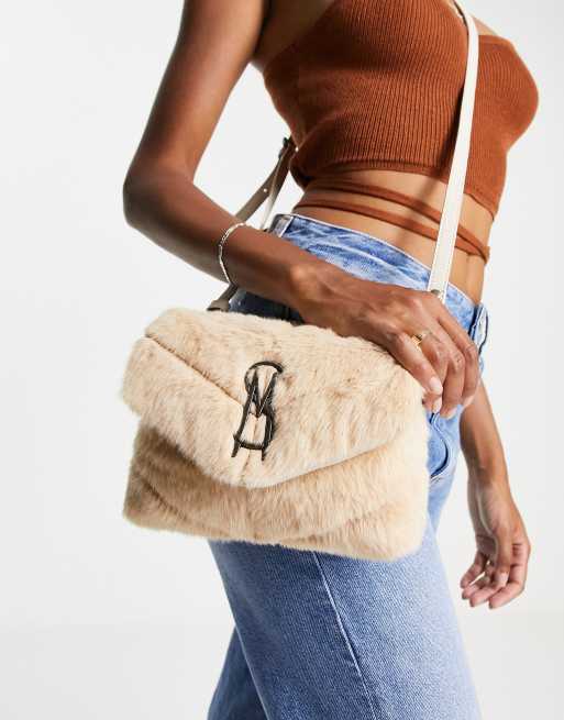 Steve Madden – Btoy – Mała pikowana torebka crossbody z imitacji futra