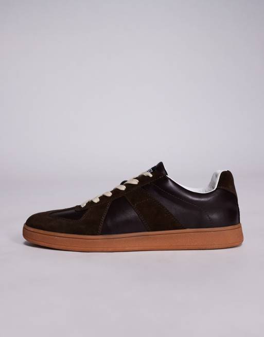Steve Madden Caelum gum sole trainer in brown, 2 of 5