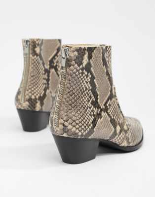 steve madden cafe bootie snake