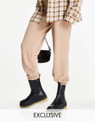 Steve Madden Steve Madden Challenger refined chelsea boots with transluscent soles in black