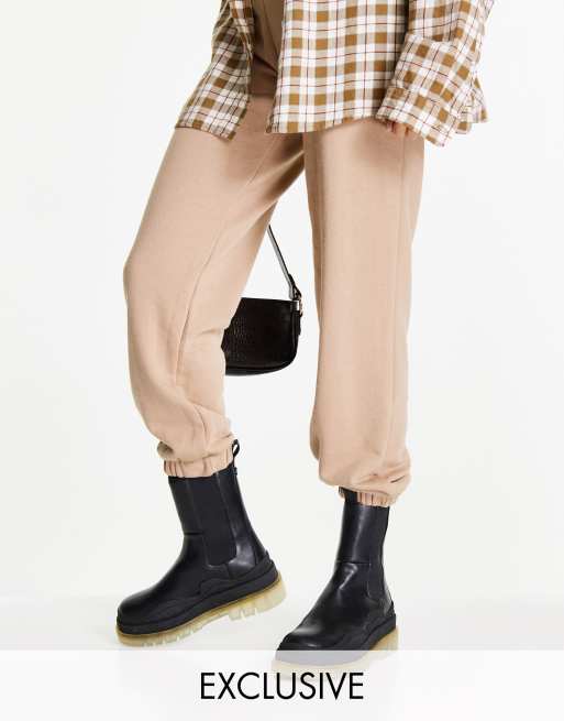 Steve Madden – Challenger – Svarta, förfinade chelseaboots med genomskinlig sula