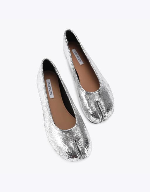Steve Madden Cipher ballets in silver, 2 of 4