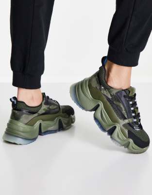 steve madden camo tennis shoes