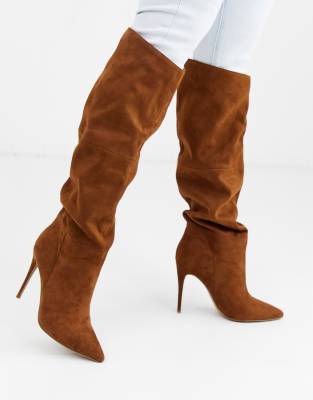 Steve Madden - Dakota - Ruimvallende laarzen met naaldhak in bruin | ASOS