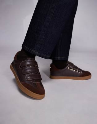  Daybreak gum sole trainer in ground coffee