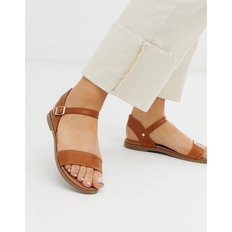 Dina sandal sale